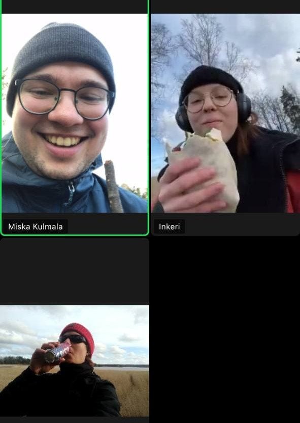 RetkiTMK:n yhteiskuva eväiden kanssa